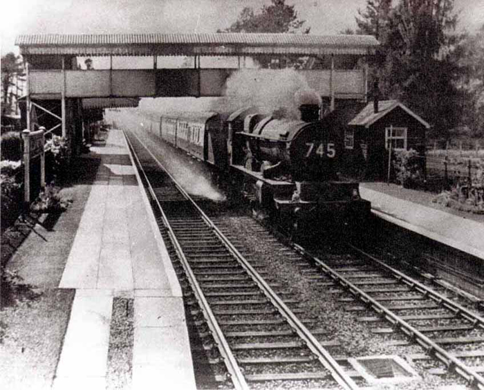 Hullavington Station early 1900's (Yes, they did have one)